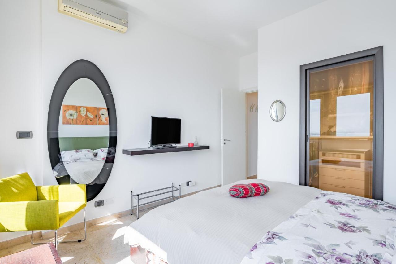 Catania Seaview Apartment With Balcony Eksteriør billede